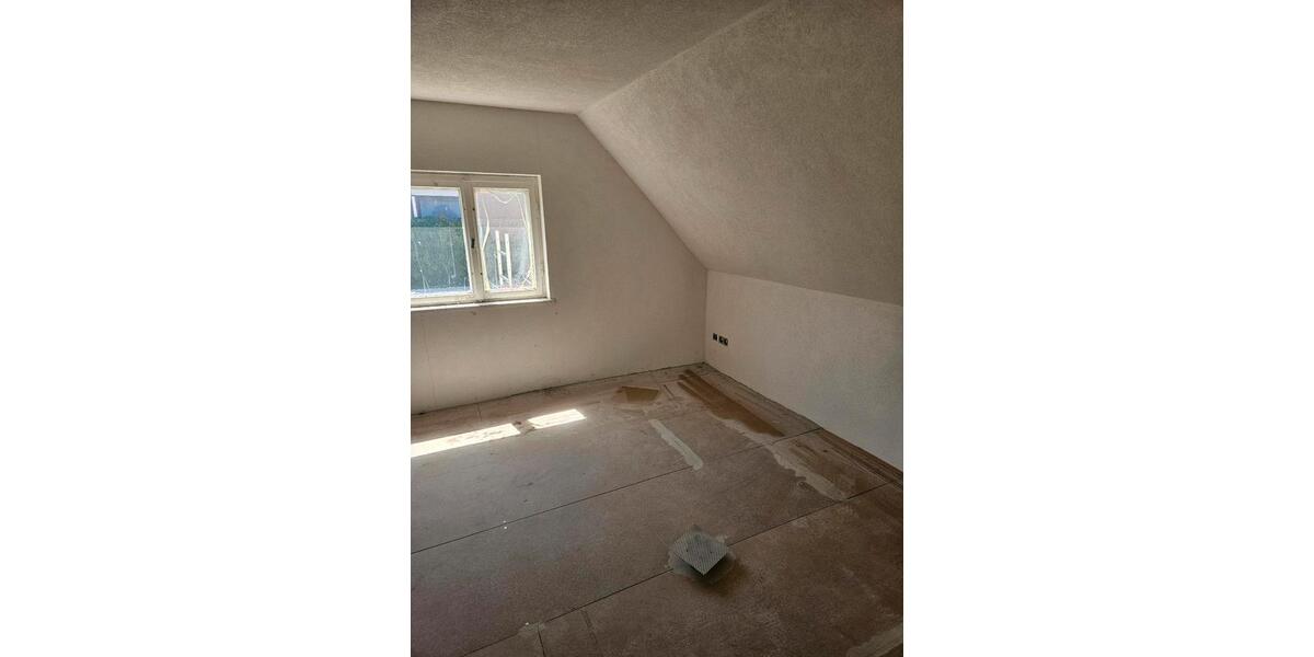 Einfamilienhaus Grimma - 3 Zimmer, 90 m&sup2;, 65.000&euro; | Angebot:26768144