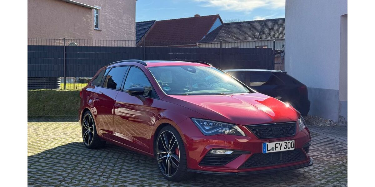 Seat Leon 104.000 km 21.800 &euro; Hohenmölsen 06679