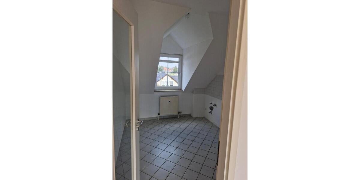 Dachgeschoßwohnung Markkleeberg - 2 Zimmer, 64 m&sup2;, 670&euro; | Angebot:26531999