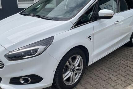 Ford S-Max 61.998 km 23.299 € Leuna 06237