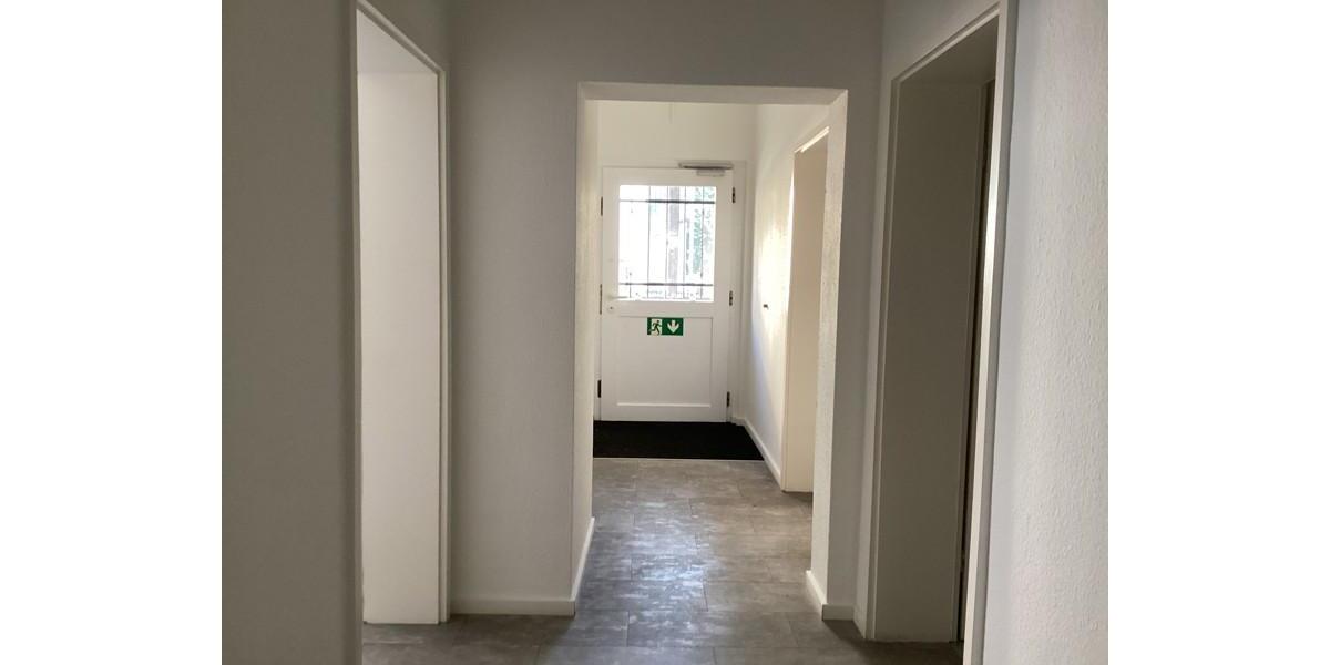 Gewerbeeinheit - 180 m² - im Erdgeschoss zu vermieten! zimmer