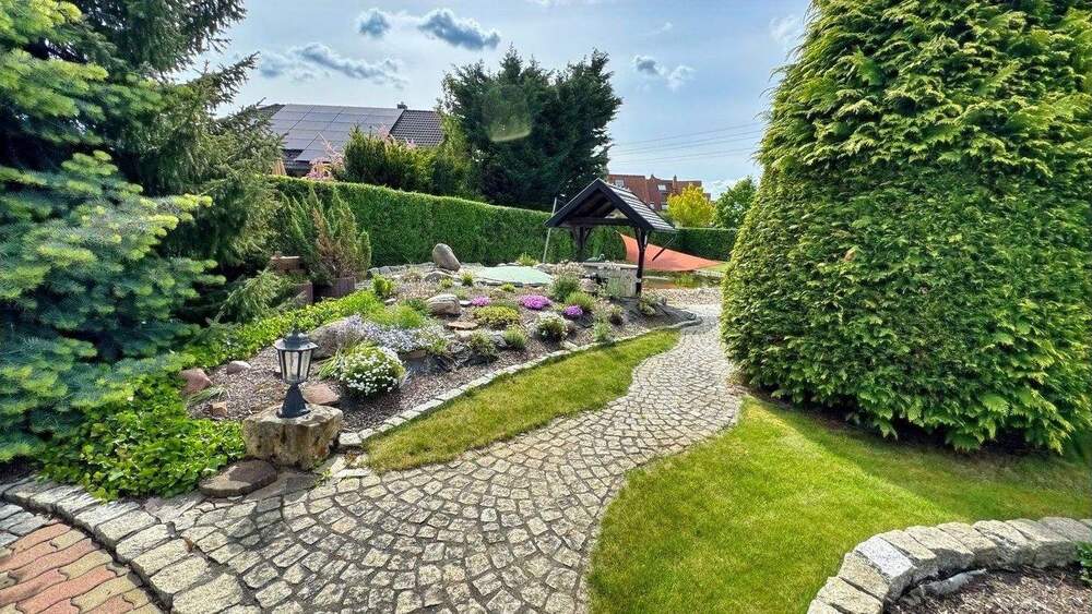 Einfamilienhaus Leipzig Burghausen-Rückmarsdorf - 7 Zimmer, 296 m&sup2;, 695.000&euro; | Angebot:25733732