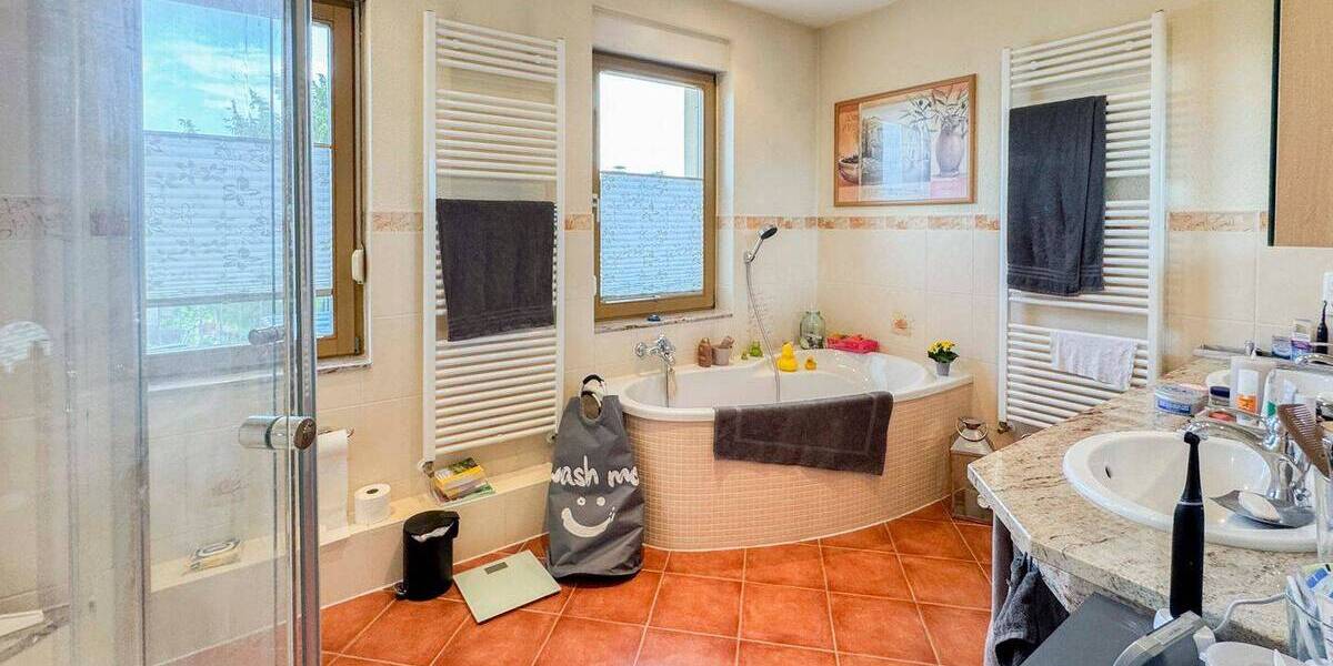 Reihenendhaus Kabelsketal Zwintschöna - 6 Zimmer, 176 m&sup2;, 299.000&euro; | Angebot:26887027