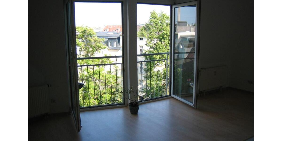 Dachgeschoßwohnung Leipzig Süd - 1.5 Zimmer, 43 m&sup2;, 125.000&euro; | Angebot:26481049