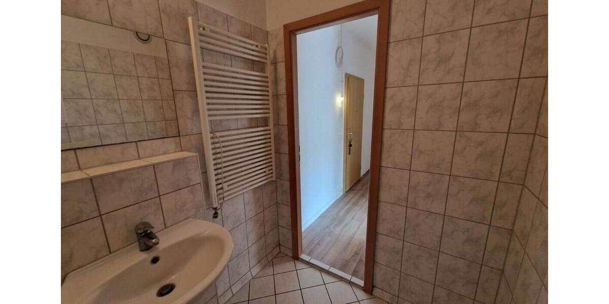 Etagenwohnung Leipzig West - 1 Zimmer, 33 m&sup2;, 327&euro; | Angebot:24752112