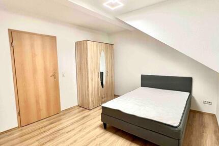 AB SOFORT: 430€ möbliertes Zimmer (14qm) 4er WG-Neugründung 1 zimmer