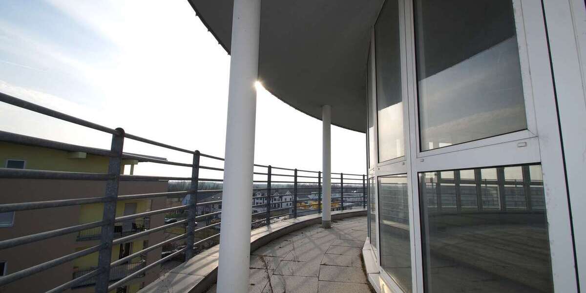 Individuell gestaltbare Bürofläche am Flughafen: Mit Balkon und viel Tageslicht zimmer