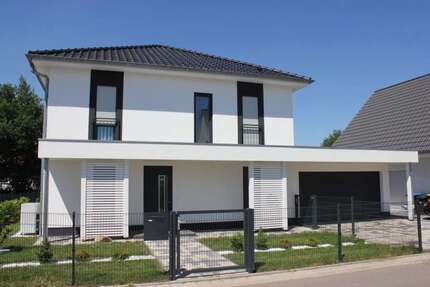 Haus zum Kaufen in Borna 329.456 € 123 m² 5 zimmer