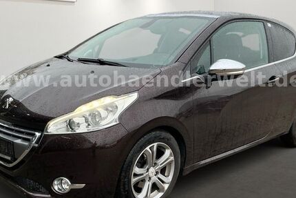 Peugeot 208 136.977 km 2.899 &euro; Brehna 06796