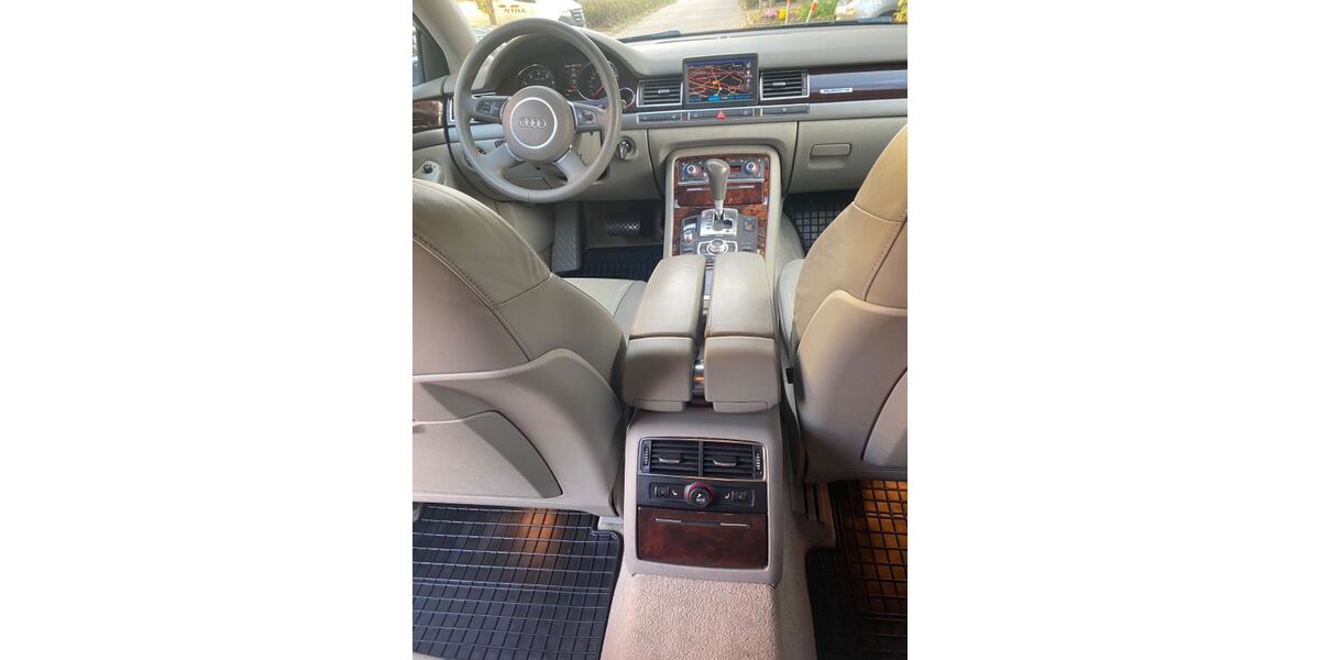 Audi A8 237.000 km 9.500 &euro; Leipzig 04356