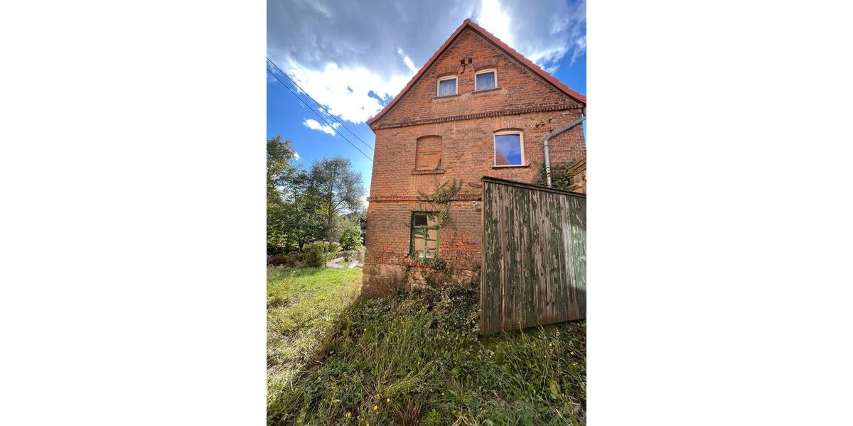 Mehrfamilienhaus, Wohnhaus Hohenmölsen - 12 Zimmer, 300 m&sup2;, 152.000&euro; | Angebot:25209956