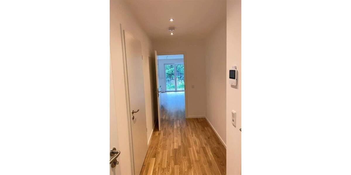 Stötteritz* Neubau* Zweitbezug* altersgerechte Whg* hell* Balkon hofseitig* offene Küche mit EBK 2 zimmer