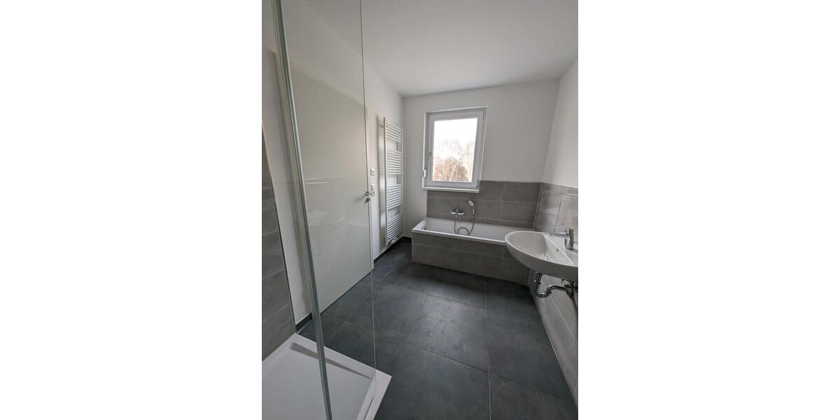 Reihenhaus Delitzsch - 5 Zimmer, 135 m&sup2;, 1.499&euro; | Angebot:25550897