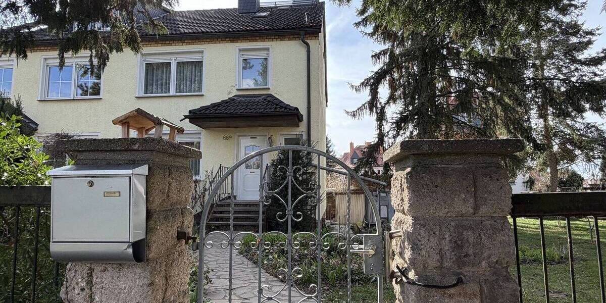 Doppelhaushälfte Leipzig Marienbrunn - 5 Zimmer, 125 m&sup2;, 560.000&euro; | Angebot:26306136