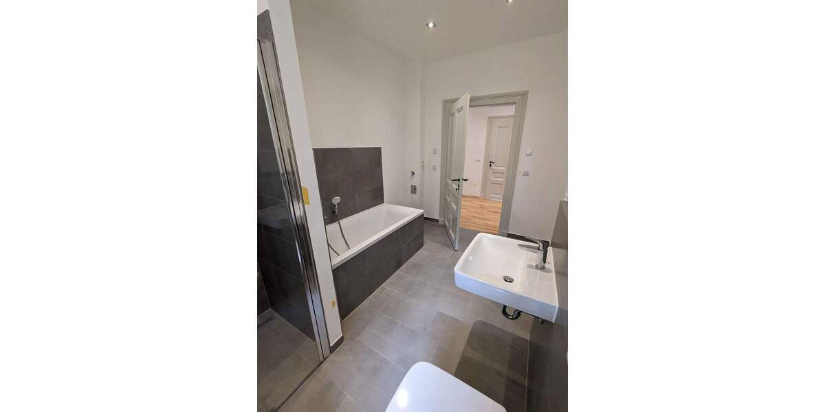 Etagenwohnung Borna - 3 Zimmer, 87 m&sup2;, 660&euro; | Angebot:26359246