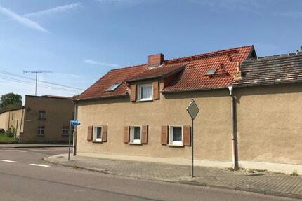 Haus Lützen - 2 Zimmer, 98 m&sup2;, 55.000&euro; | Angebot:27417754