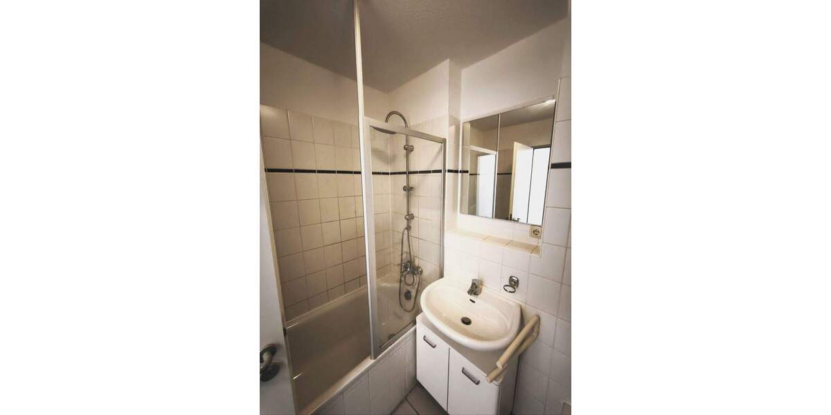 2 Raum Wohnung in ruhiger Lage mit Küche - gepflegtes Haus 2 zimmer