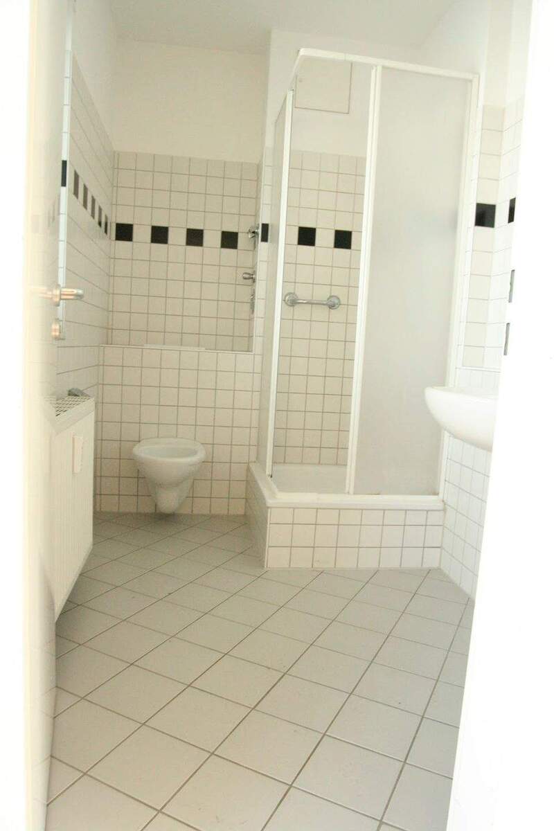 Für Sie in Renovierung: Schöne Zweiraumwohnung mit großer Dachterrasse 2 zimmer