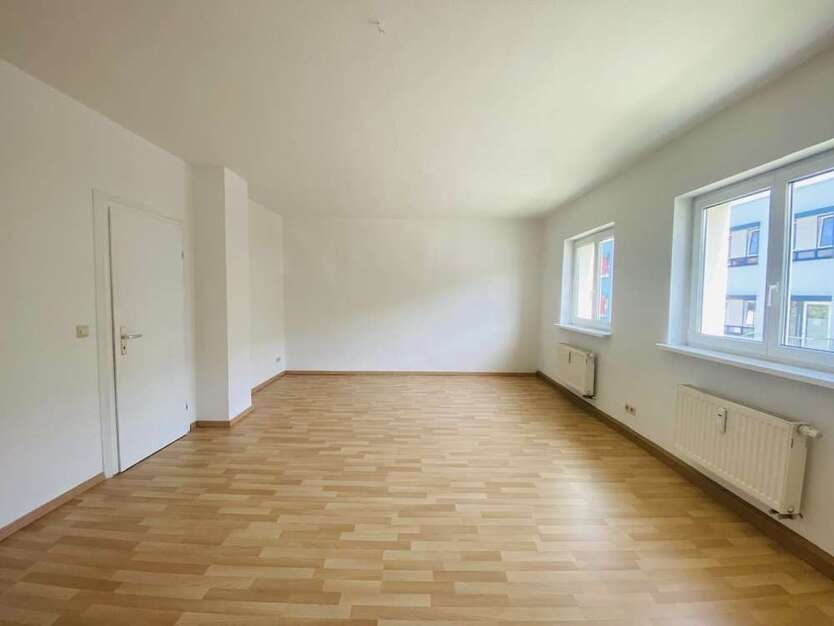 Wohnung zum Mieten in Taucha 463 € 57.95 m²