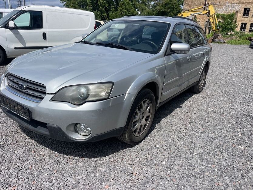 Subaru Legacy 298.000 km 1.499 € Halle 06132