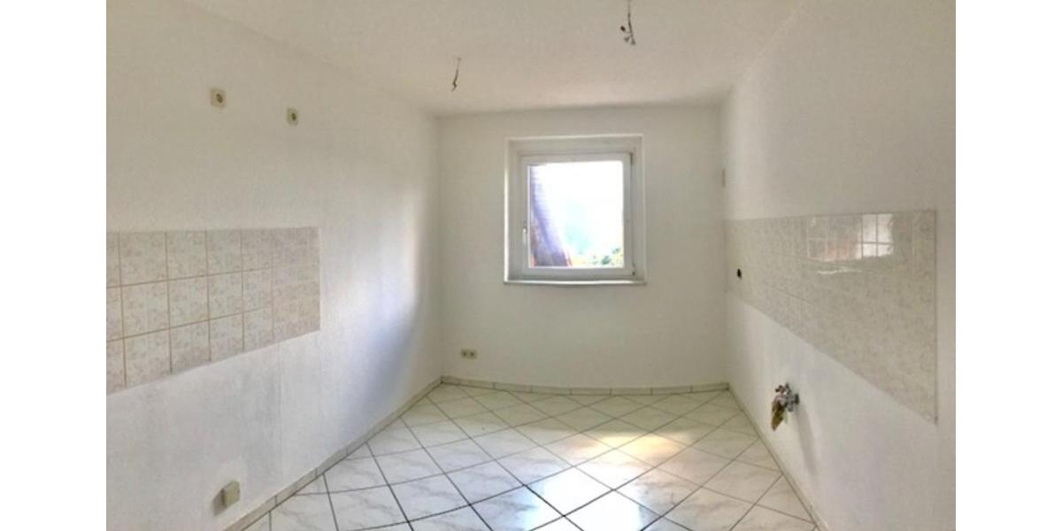 Helle schöne 3-Raum-Wohnung mit großem Bad und auf Wunsch 100m² Garten – frisch renoviert in Bennewitz zimmer