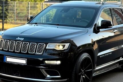 Jeep Grand Cherokee 217.022 km 14.000 &euro; Leipzig-Ost 04315
