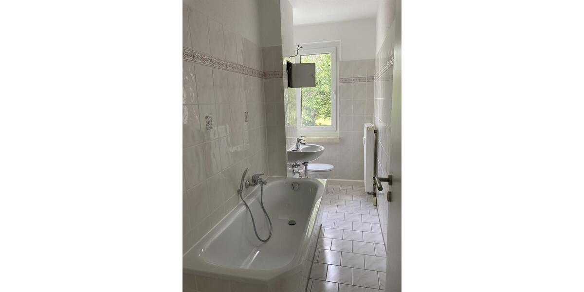Etagenwohnung Borna - 2 Zimmer, 47 m&sup2;, 290&euro; | Angebot:25795868