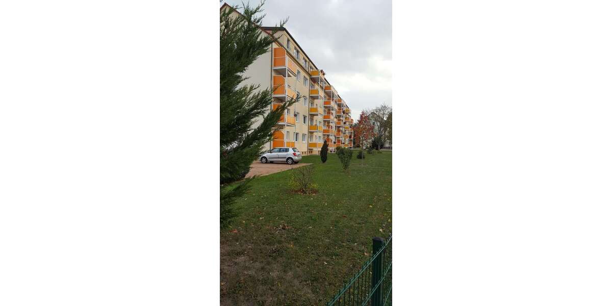 Etagenwohnung Borna - 3 Zimmer, 75 m&sup2;, 650&euro; | Angebot:26308102