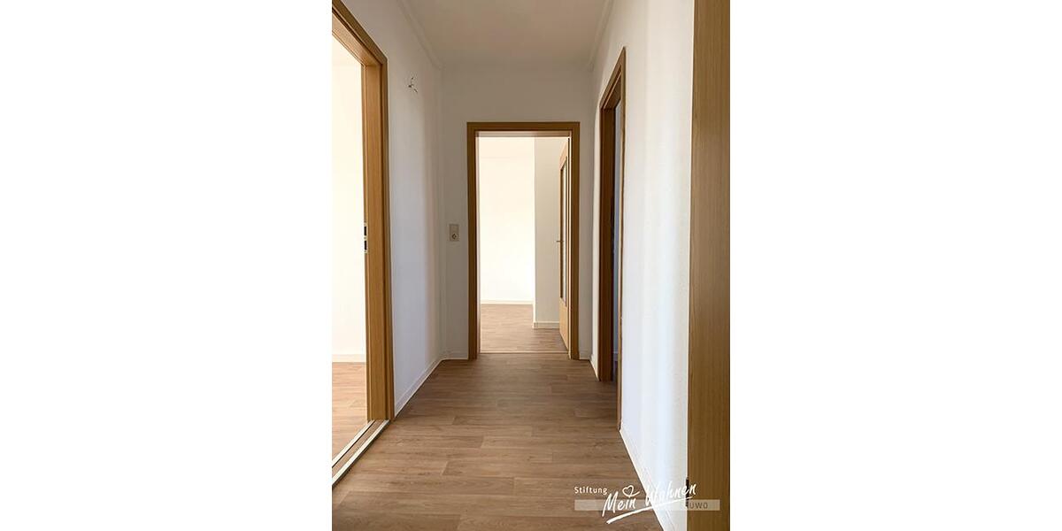 Etagenwohnung Bad Dürrenberg - 4 Zimmer, 76 m&sup2;, 490&euro; | Angebot:26635051