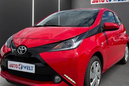 Toyota Aygo (X) 122.420 km 5.590 &euro; Sandersdorf Brehna 06796