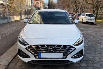 Hyundai i30 43.200 km 19.300 &euro; Leipzig 04229