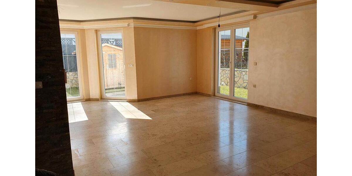 Doppelhaushälfte Leipzig Altwest - 8 Zimmer, 160 m&sup2;, 2.100&euro; | Angebot:26375842