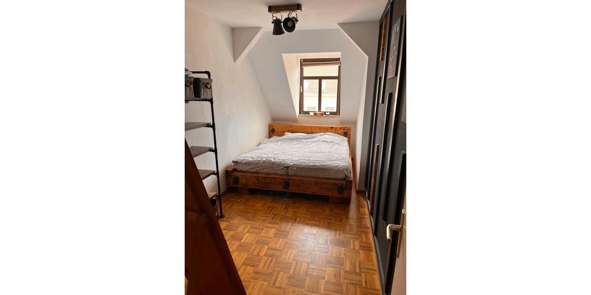 Dachgeschoßwohnung Sandersdorf-Brehna Roitzsch - 2 Zimmer, 50 m&sup2;, 1.000&euro; | Angebot:26661255