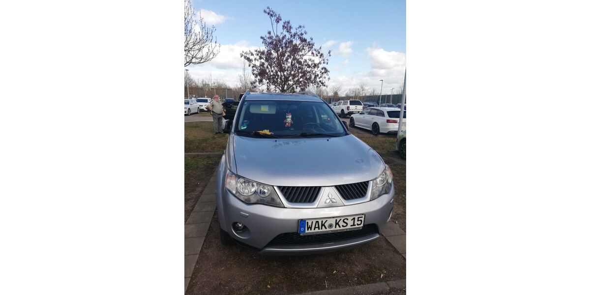 Mitsubishi Outlander 146.000 km 5.990 &euro; Leipzig 04347
