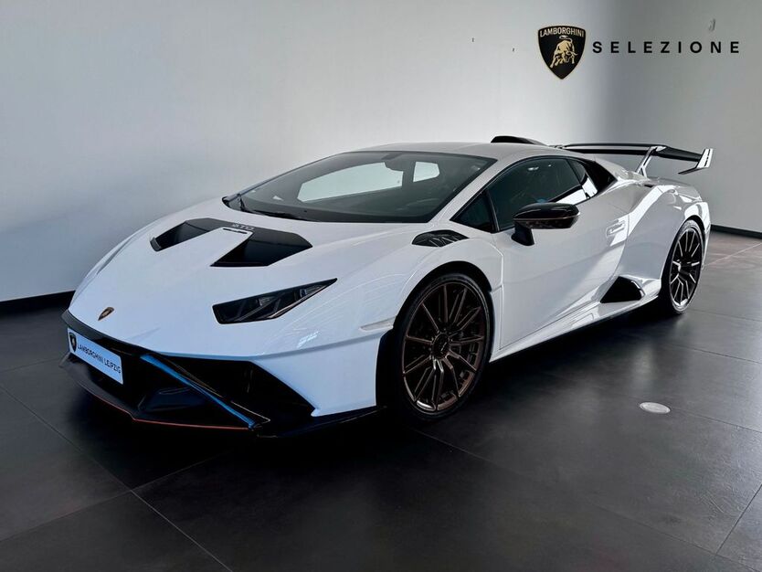 Lamborghini Huracán 8.272 km 346.900 € Leipzig 04357