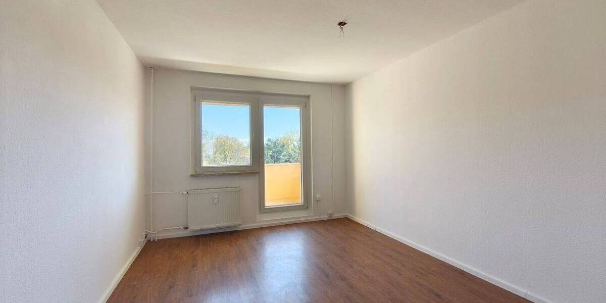 Etagenwohnung Bad Lausick - 4 Zimmer, 82 m&sup2;, 451&euro; | Angebot:26344202
