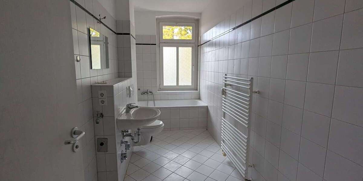 Leerstehende Wohneinheit mit Balkon in Gohlis-Süd !!! 2 zimmer