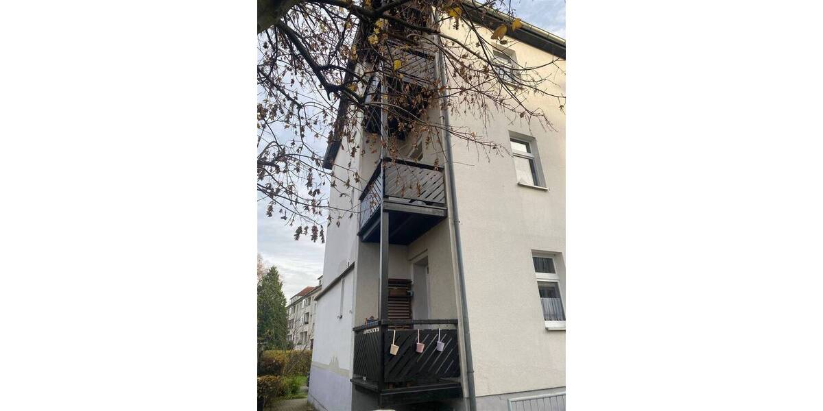 Knautkleeberg* neu renovierte 3 Raum-Whg.* 2.OG* Balkon* Tageslichtbad mit Wanne 3 zimmer