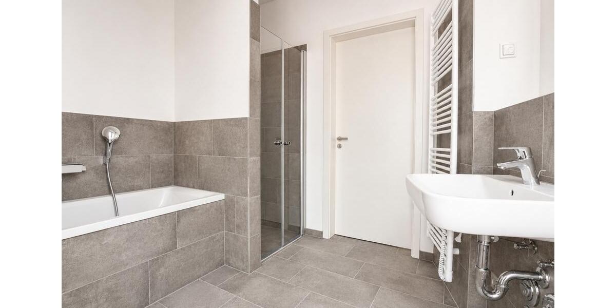 Dachgeschoßwohnung Leipzig Mitte - 3 Zimmer, 81 m&sup2;, 1.458&euro; | Angebot:26676987