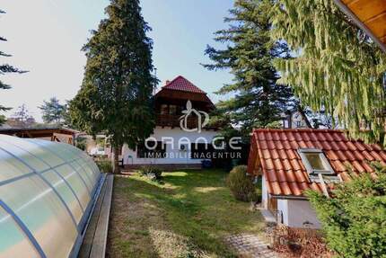 Haus Leipzig- Burghausen / Rückmarsdorf Burghausen-Rückmarsdorf - 9 Zimmer, 240 m&sup2;, 675.000&euro; | Angebot:25815670