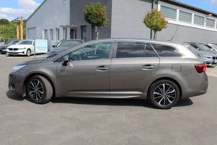 Toyota Avensis 99.850 km 15.980 € Leipzig 04328