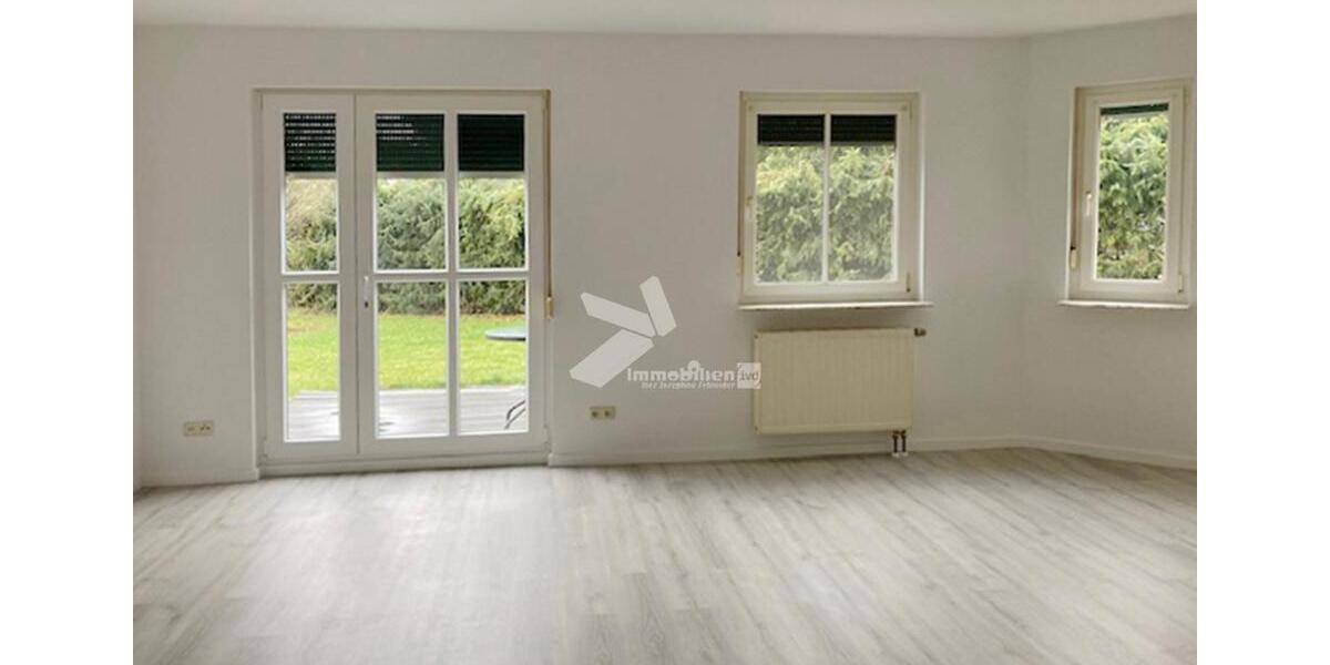 Erdgeschoßwohnung Bad Dürrenberg - 2 Zimmer, 56 m&sup2;, 325&euro; | Angebot:25265859