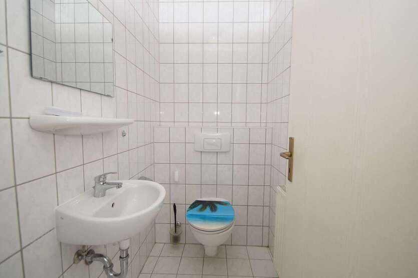 Gepflegte Doppelhaushälfte mit Keller und Stellplatz zwischen Halle (Saale) und Leipzig 4 zimmer