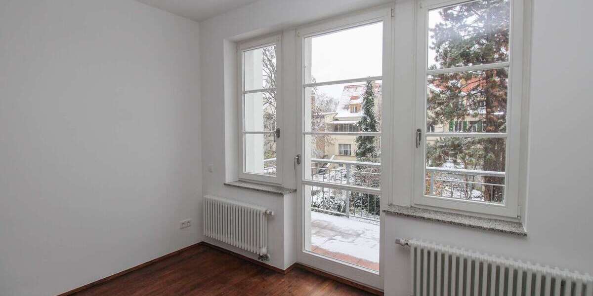 Traumhafte Stadtvilla in Bestlage: Direkt am Rosental mit viel Platz und großem Garten! 8 zimmer