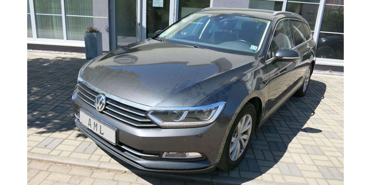 VW Passat Variant 125.000 km 9.990 &euro; Lucka 04613