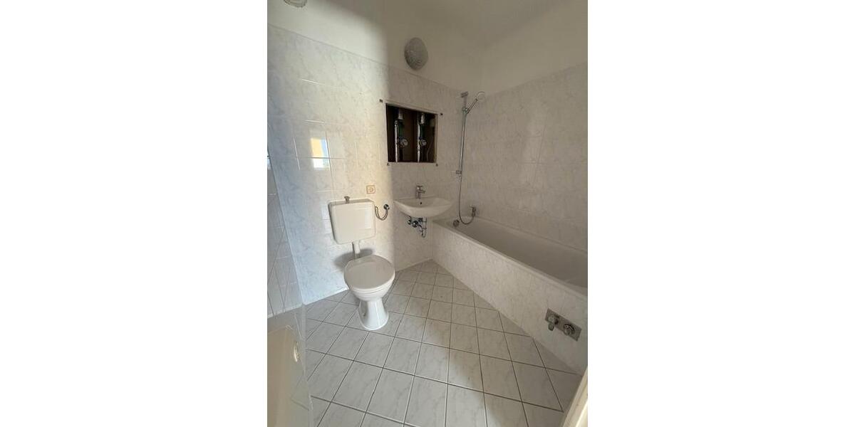 Etagenwohnung Borna - 2 Zimmer, 50 m&sup2;, 299&euro; | Angebot:25721670