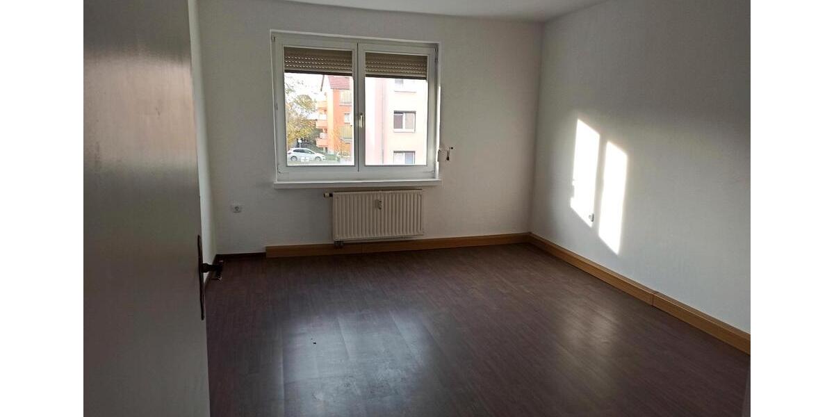 Etagenwohnung Hohenmölsen - 2 Zimmer, 50 m&sup2;, 600&euro; | Angebot:25783068