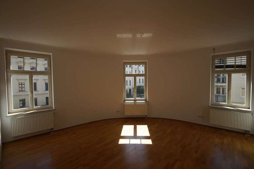 Wohlfühlwohnung am Auwald – 3 Zimmer mit cleverer Raumaufteilung 3 zimmer