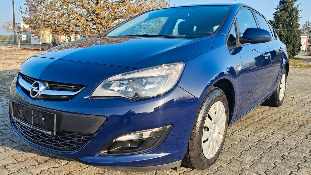 Opel Astra 122.000 km 6.299 € Brandis 04821
