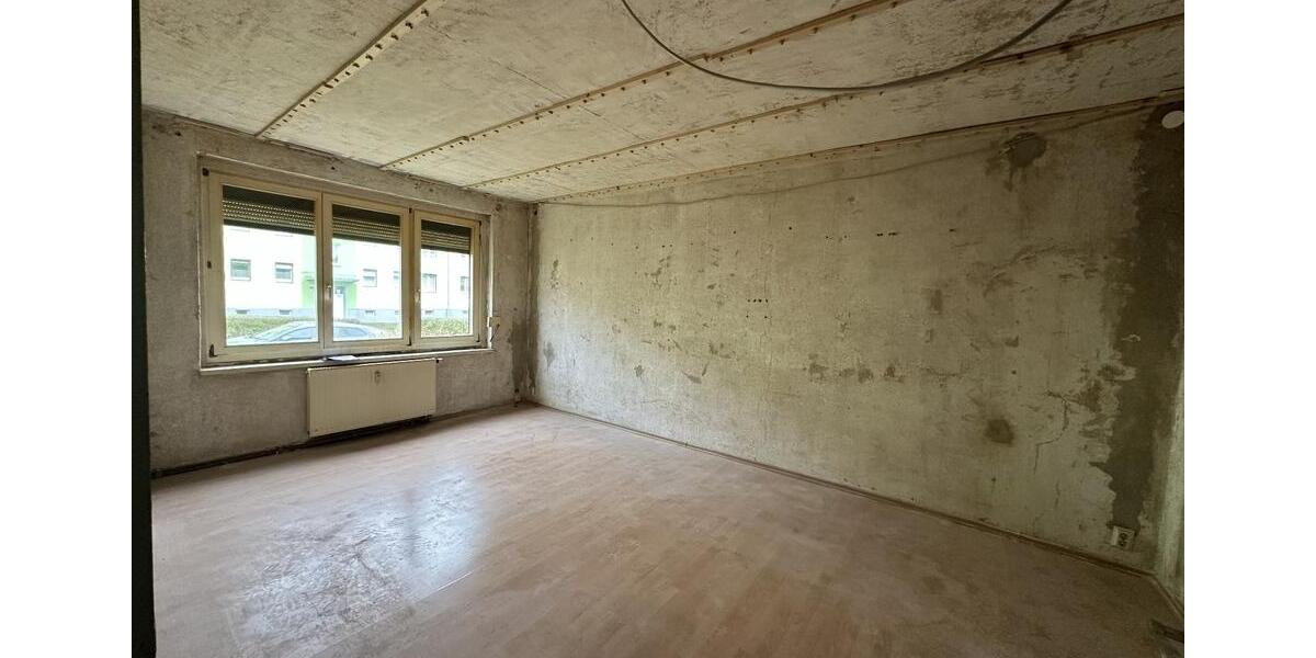 Hochparterre Hohenmölsen - 3 Zimmer, 67 m&sup2;, 62.000&euro; | Angebot:25253817